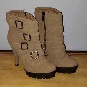 Anne Michelle Heeled Booties